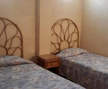 Hotel Canada Toluca Extérieur photo