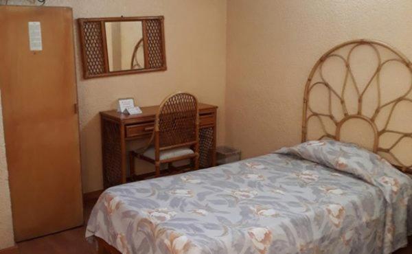 Hotel Canada Toluca Extérieur photo